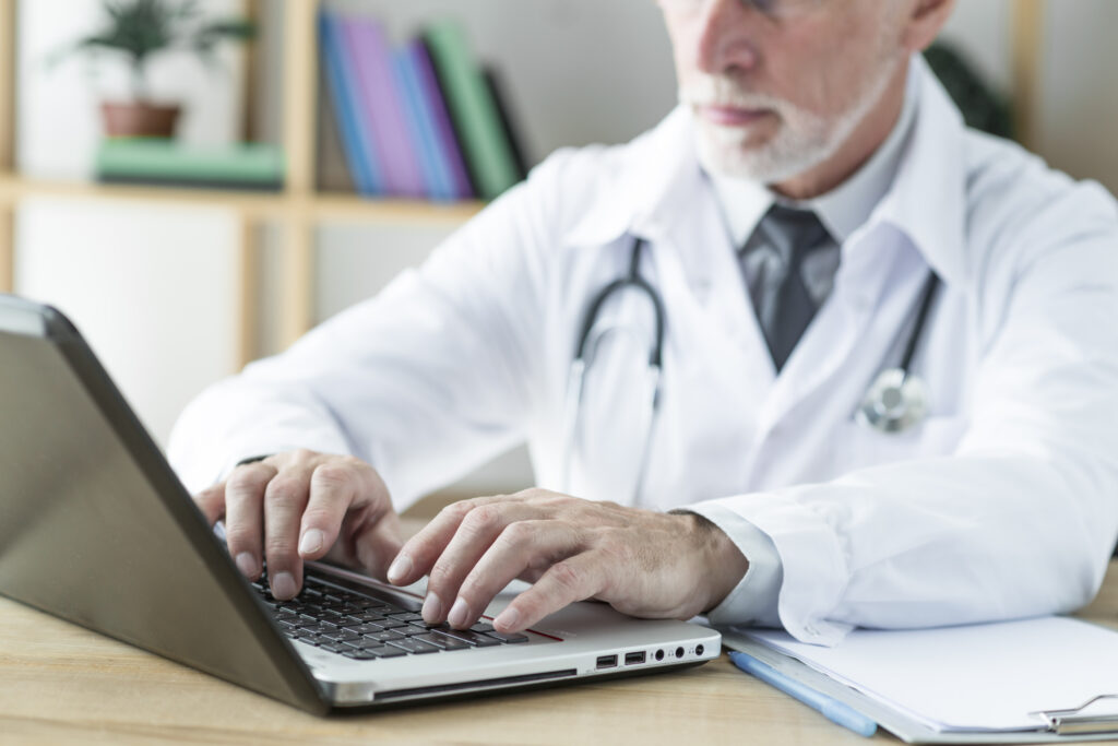 Leia mais sobre o artigo Nota Conjunta da Associação Brasileira para o Estudo da Obesidade e Síndrome Metabólica (ABESO),da Sociedade Brasileira de Diabetes (SBD) e da Sociedade Brasileira de Endocrinologia e Metabologia(SBEM) sobre a Não Incorporação da Liraglutida e da Semaglutida no SUS